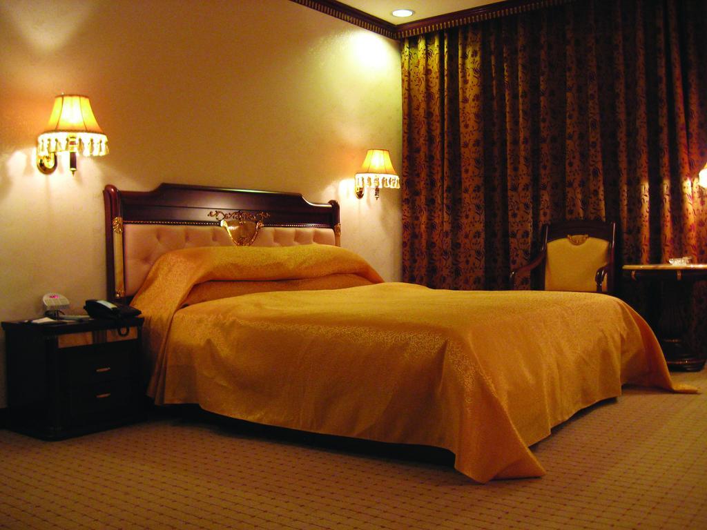 W.Y. Lera Hotel Kuangcsou Kültér fotó