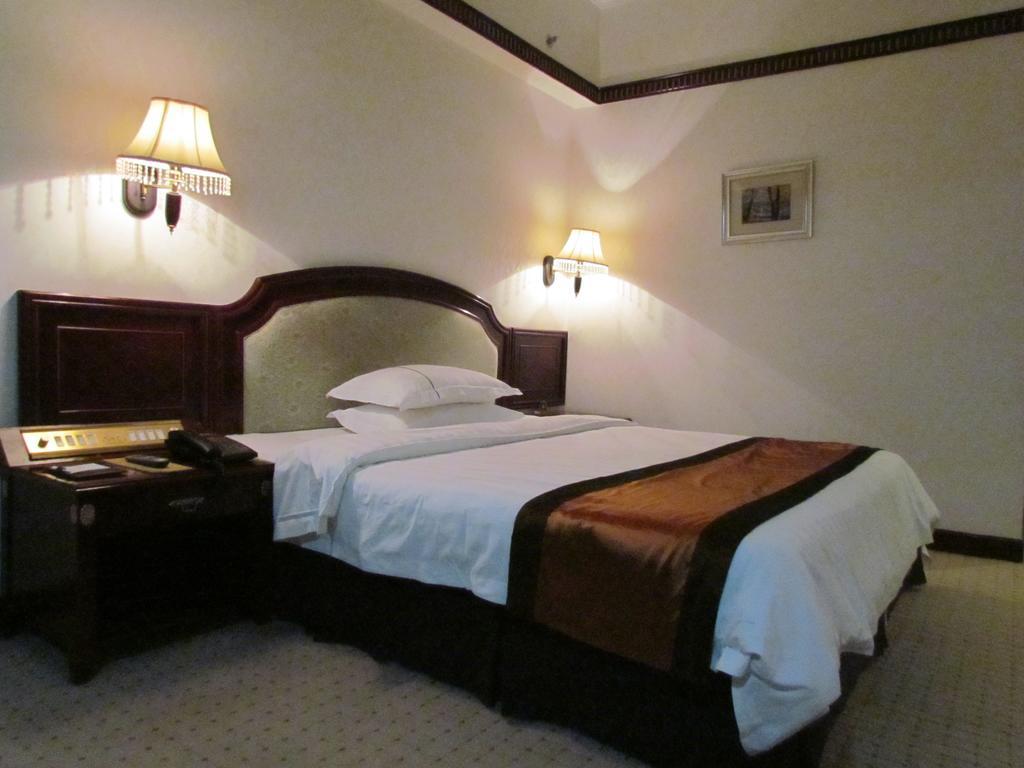 W.Y. Lera Hotel Kuangcsou Kültér fotó