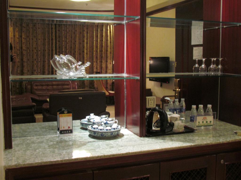 W.Y. Lera Hotel Kuangcsou Kültér fotó